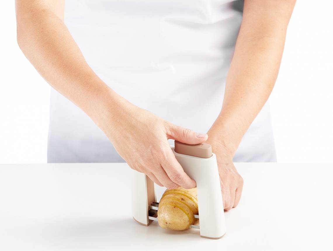 Lekue-Hasselback Cutter 