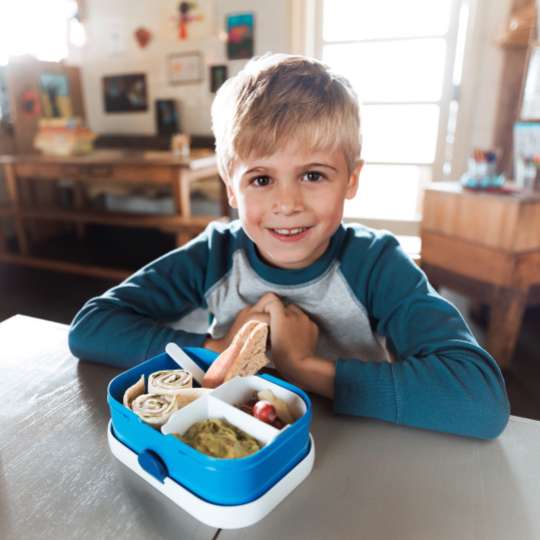 Mepal - Kinderdekore - Junge mit Brotdose Campus bento 
